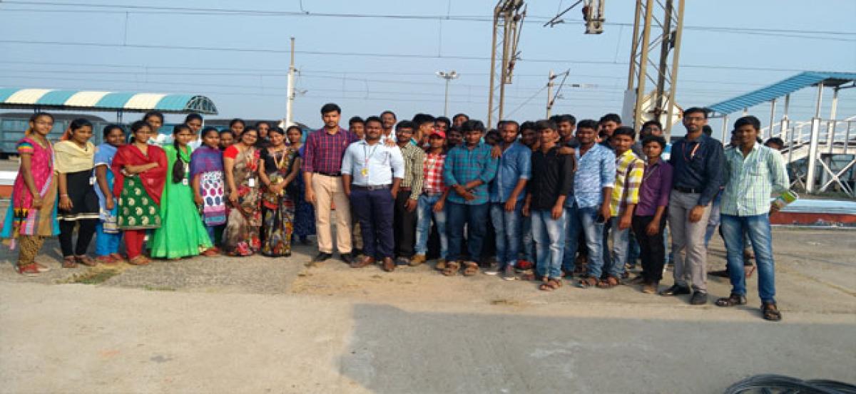 PACE students visit railway station on field trip